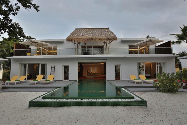 Royal Beach Villa