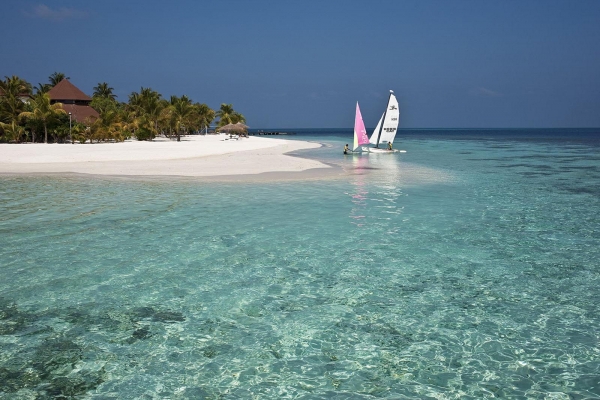 Diamonds Athuruga Maldives